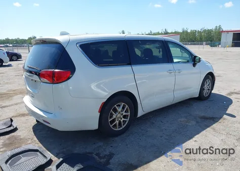 2017 Chrysler Pacifica Touring z USA, uszkodzony, nr VIN 2C4RC1DG6HR831175